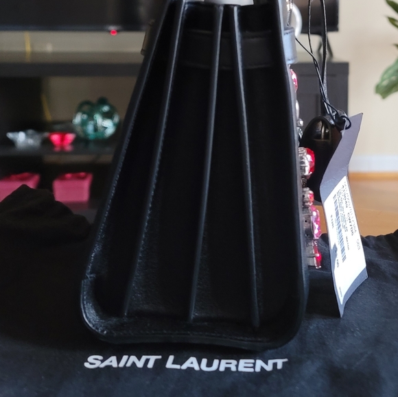 Yves Saint Laurent Nano - Picture 8 of 15